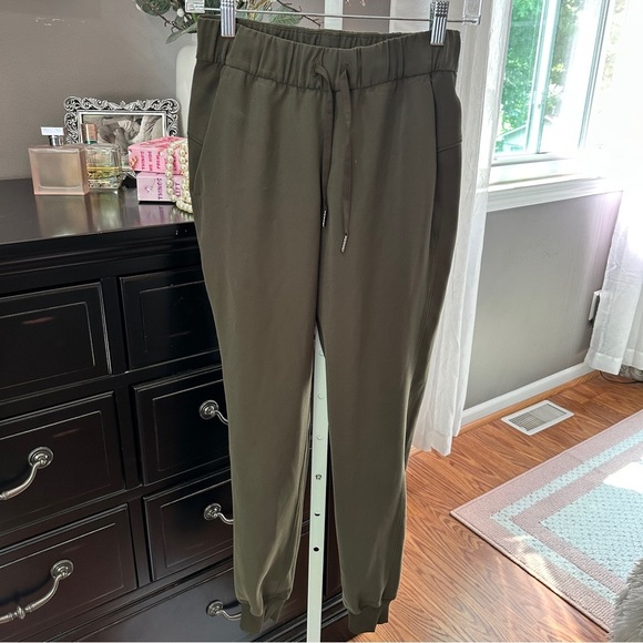 Lululemon Stretch High-Rise Joggers | Olive Green | Size 2 - Picture 3 of 15
